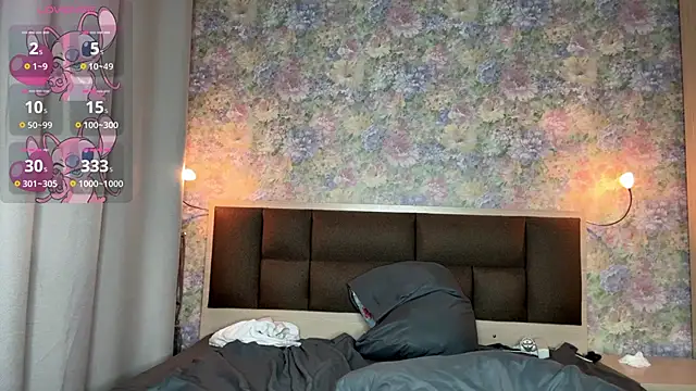 LoraDavi's Webcam Show