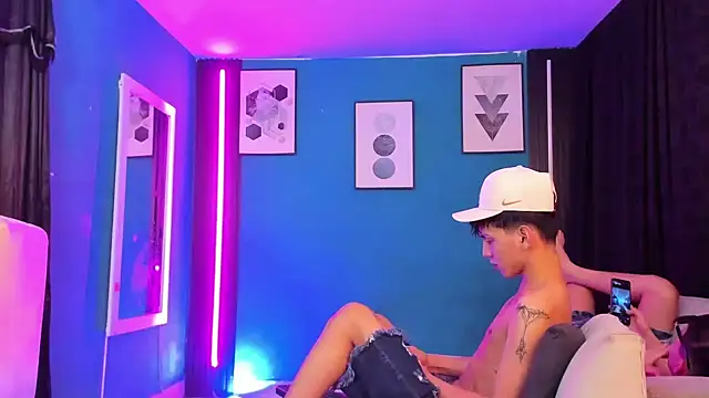 Marcus_and_Tony: απευθείας συνομιλία ΧΧΧ