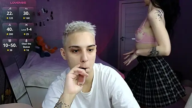 LuxuryLoverss Show Webcam