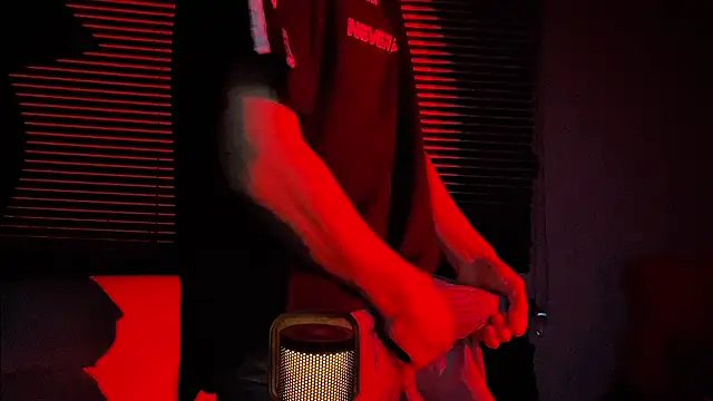 GUCCI-BOY1314 Webcam show