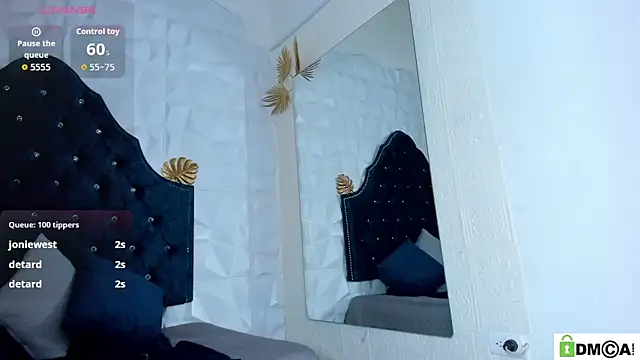 _mia_milf_'s Live XXX Chat