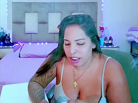 indiantopaz694u Show in webcam