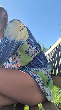 Risky_girl23_'s Webcam Show