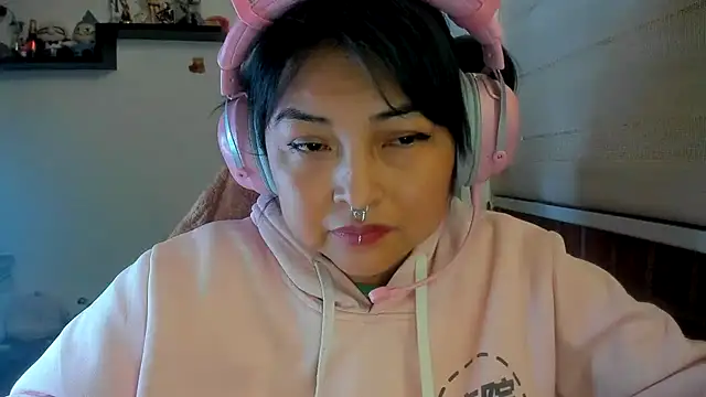 Shaddycute_ Chat XXX in diretta