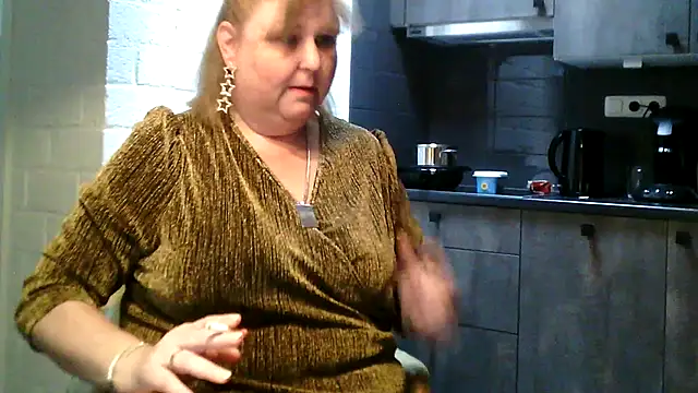 Sylviastar46 Webcam Show