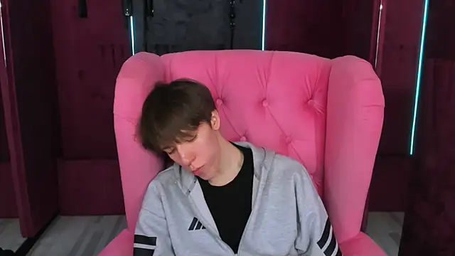 MarkBranston 现场XXX聊天