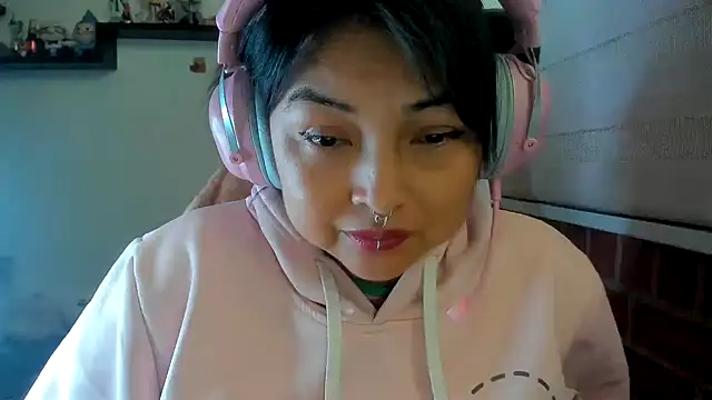 Shaddycute_'s Live XXX Chat