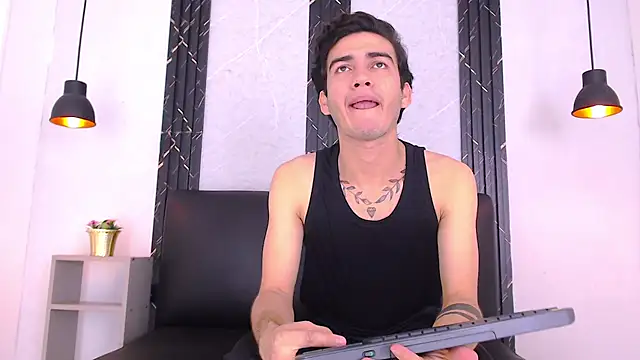 Feiccer_Castquer Webcam Show