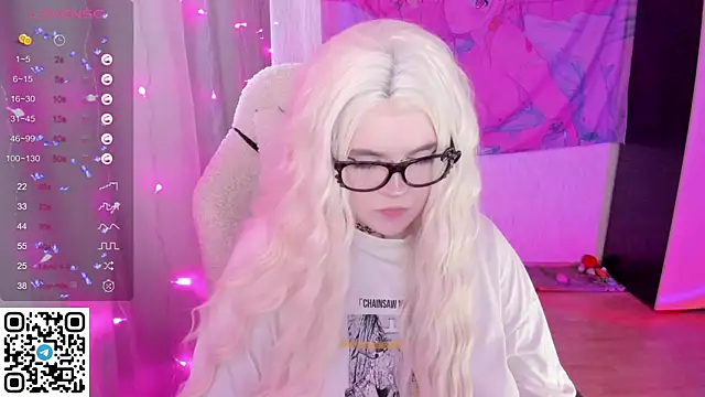 Chatroom XXX en direct de SelenaCute