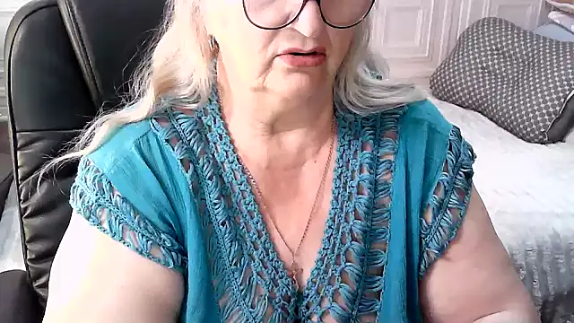 Show modela LolkaAlyss na web-kameri