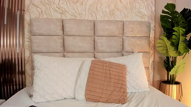 Gaia_Stone's Live XXX Chat