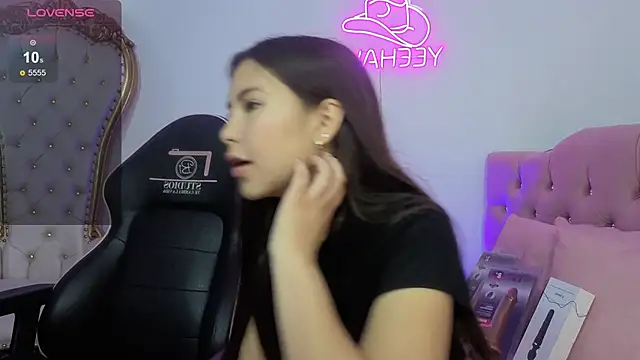 ISABELA_TAY: онлайн-секс-чат