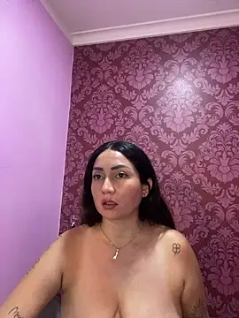 แชท XXX สดของ juliana_diaz