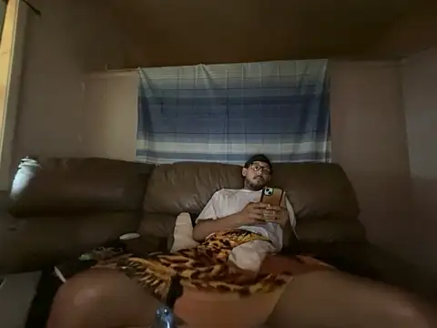 ThrowedWorldWide 在線直播表演