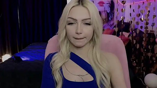 LinaLirian Adlı Modelin Canlı XXX Sohbeti