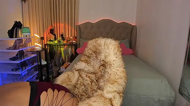 GoddessTransContessa – Naživo XXX chat