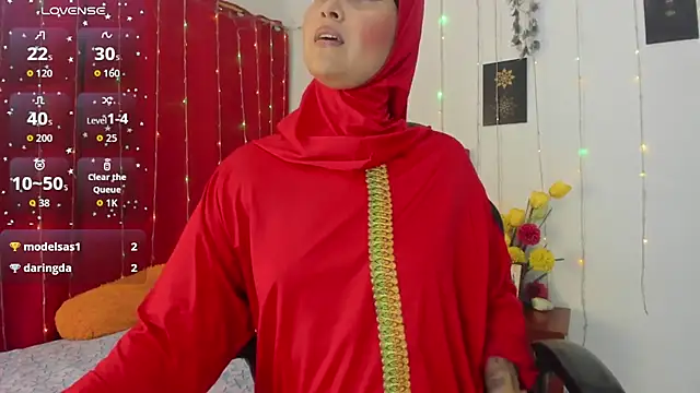 AishaAmin_ Adlı Modelin Canlı XXX Sohbeti