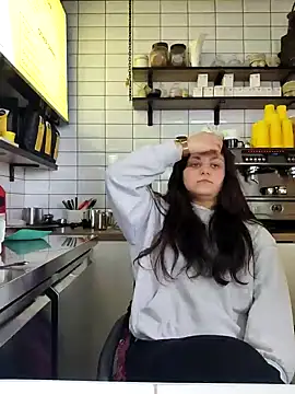 Živý XXX chat _Mikky_lil_