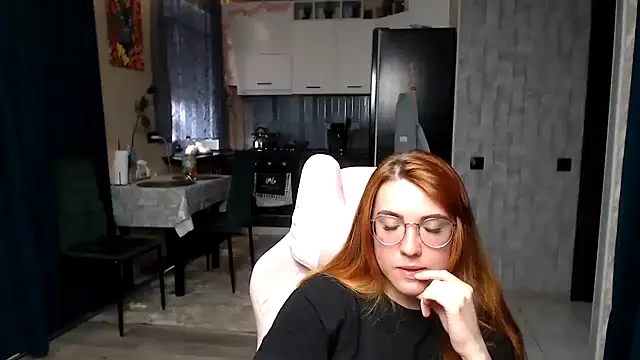 Reginasmilee Chat XXX live