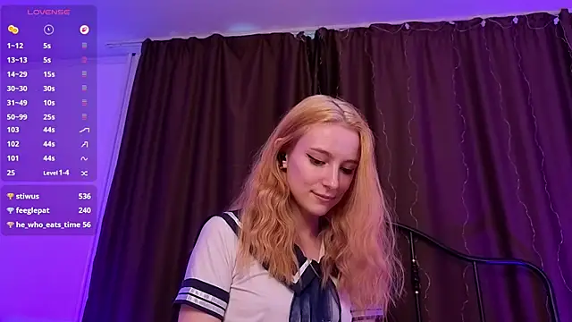 berrry_girl Adlı Modelin Canlı XXX Sohbeti