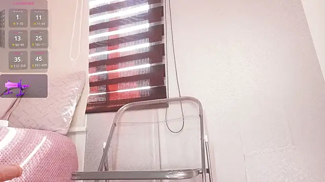 Alexxandra_12 élő XXX-chatje