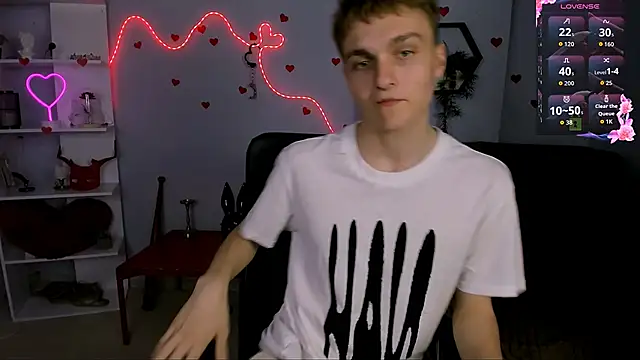 Show modela john_lik na web-kameri