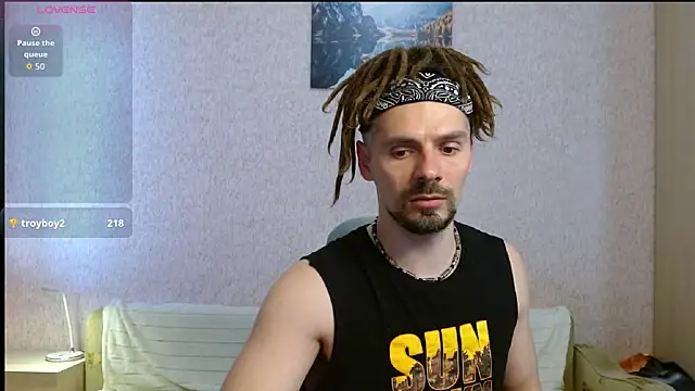 Chat XXX en directo de Aestheticguy101