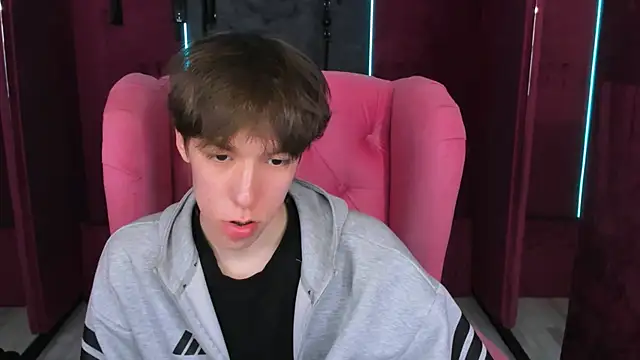 MarkBranston 现场XXX聊天