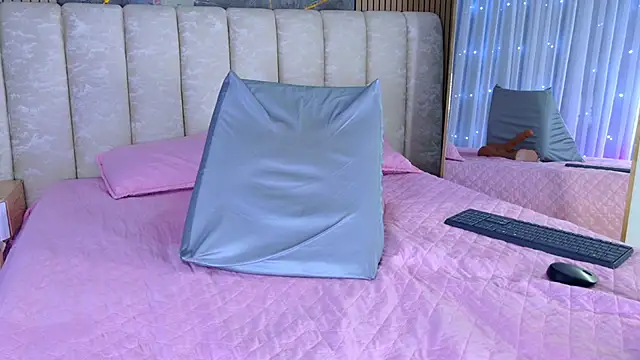 mia_scot's Live XXX Chat