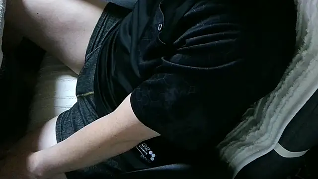 Show modela cinnabar_red na web-kameri