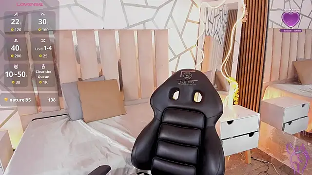 CYRUS_TAY élő XXX-chatje