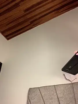 Val12777's Live XXX Chat