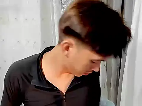 _andrie69_: онлайн-секс-чат