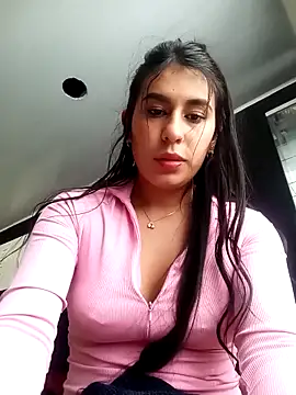 Chat XXX en directo de charlottte_wh