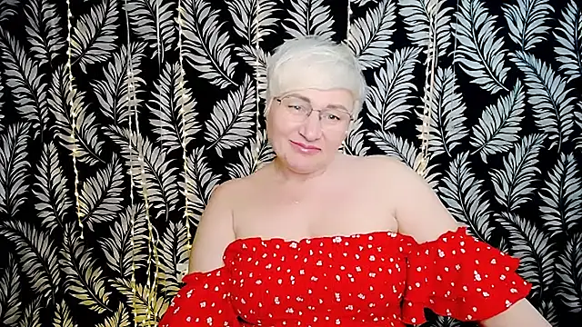 Olivia_playful: онлайн-секс-чат