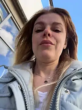 HarrietDart live XXX chat