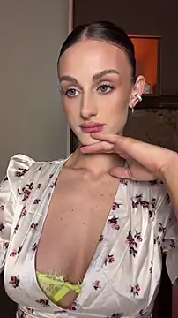 Cartier_Gのウェブカメラショー