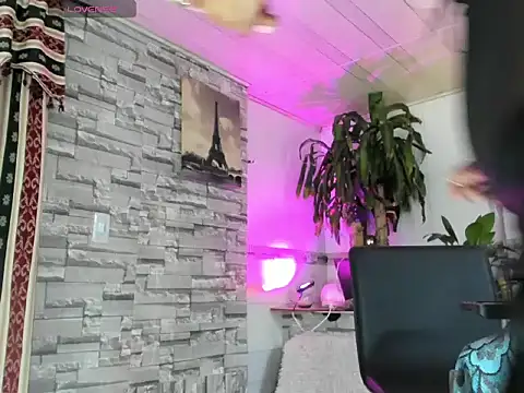 Show modela BeautyCatalella1 na web-kameri