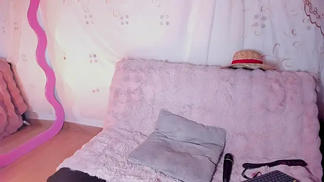 KuraiBi Obrolan Langsung XXX