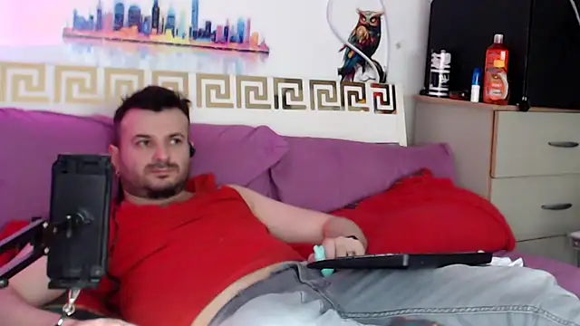 iuligruia69's Webcam Show