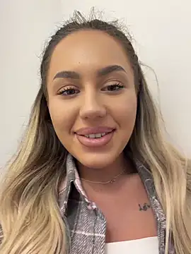 BarbieDoll13 Live XXX-chat