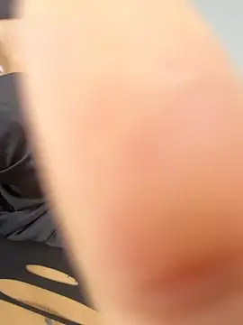 zulema_parvin Pertunjukan Webcam