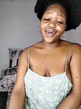 Sexymamibo's Live XXX Chat