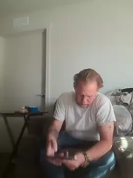 yourMasterisBored 现场XXX聊天