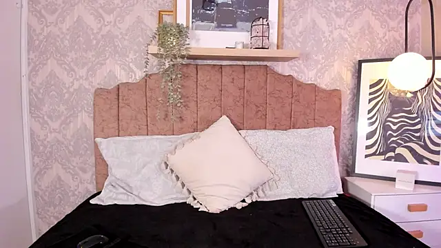 Anseru_ Chat XXX in diretta