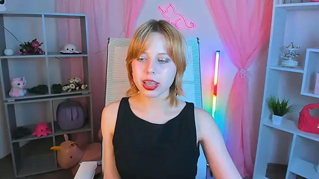 VivienneHebert Chat XXX in diretta