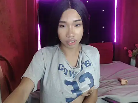 Show modela Queenoflustx na web-kameri