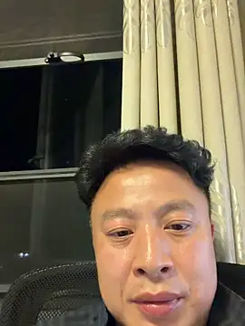 zhuzhu8023 Adlı Modelin Web Kamerası Şovu