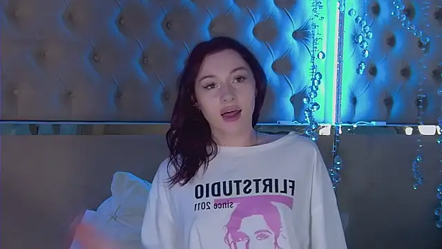 โชว์เว็บแคมของ -RoxyDoll-