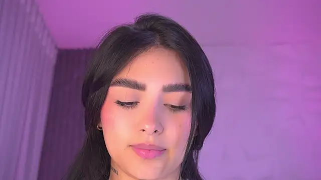 katy_rioss Adlı Modelin Canlı XXX Sohbeti